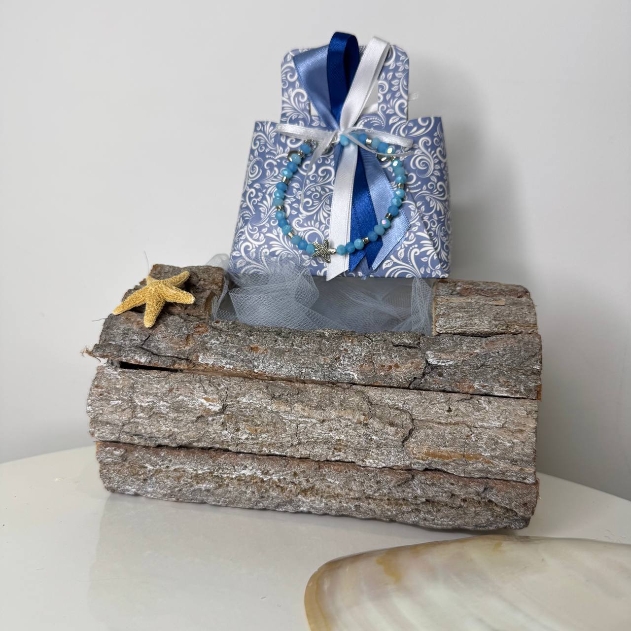 Bomboniera Borsetta con Trama Mare e Bracciale in Cristalli Azzurri