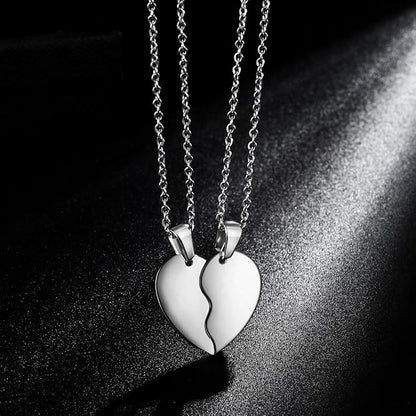 Collana Cuore Spezzato Personalizzata – Ciondolo in Acciaio Inossidabile per Coppie o Migliori Amici