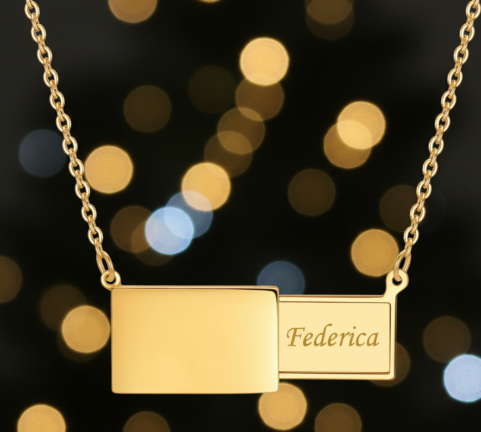 Collana “Lettera del Cuore” – Personalizzata con Nome, in Acciaio Inossidabile (con vano)