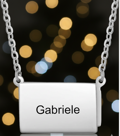 Collana “Lettera del Cuore” – Personalizzata con Nome, in Acciaio Inossidabile (con vano)