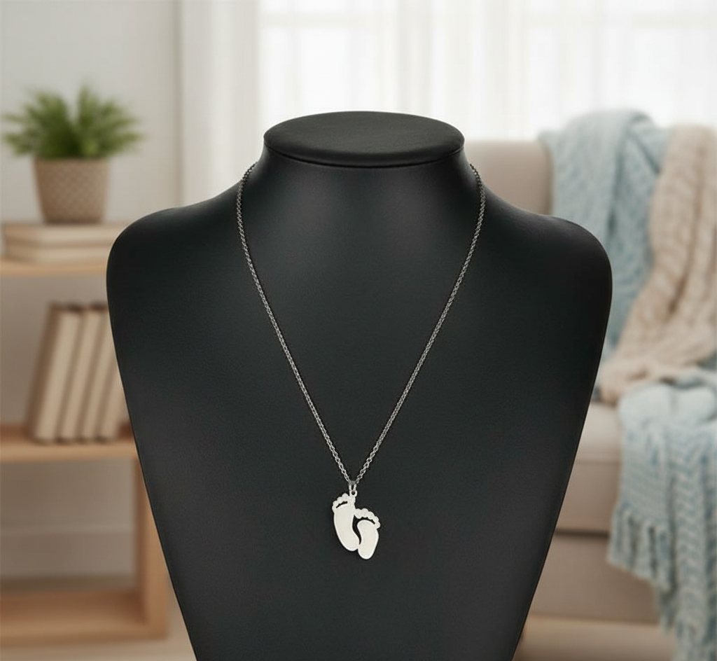 Collana Piedini Personalizzata con Nome –Silver o Gold