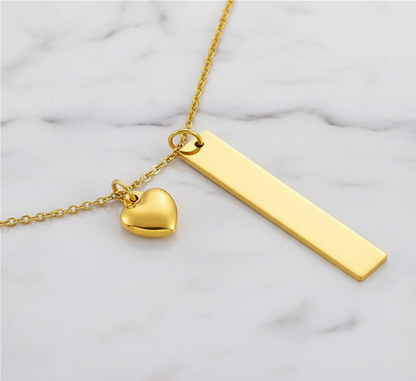 Collana Targhetta Rettangolare dell’Amore con cuoricino pendente – Personalizzabile