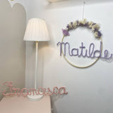 Cerchio decorativo a parete , nome personalizzato e fiori secchi