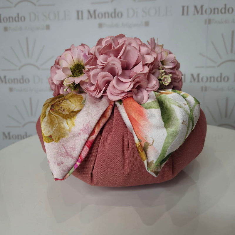 Pouf Decorativo in stoffa e satin con fiori
