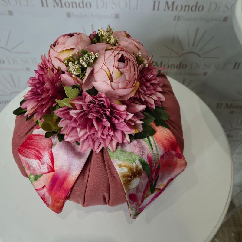 Pouf Decorativo in stoffa e satin con fiori