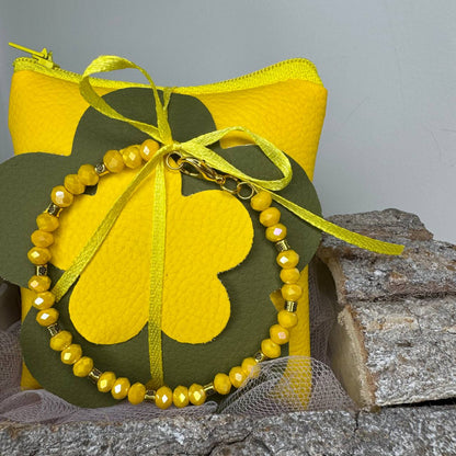 Bomboniera Pochette quadrata ecopelle portaconfetti con bracciale ed applicazione in ecopelle