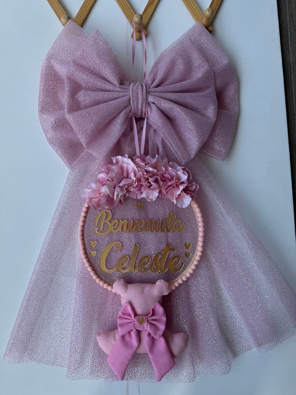 Noeud double en tulle avec écriture ours en plexi et noeud 