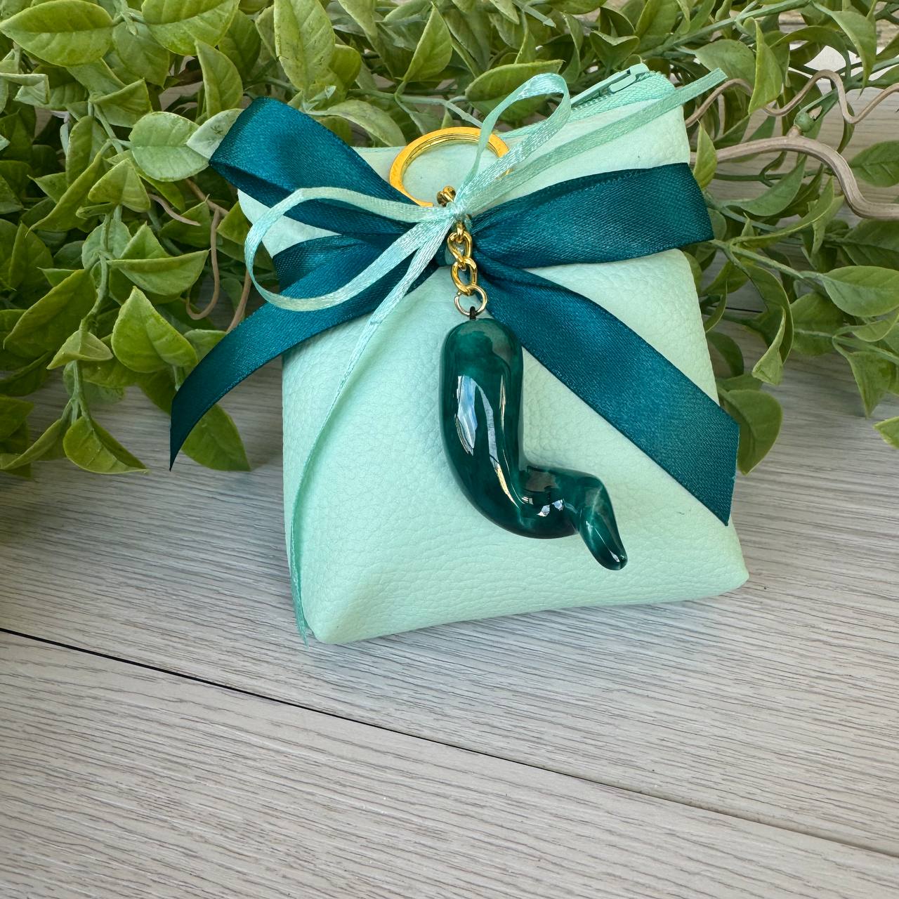 Bomboniera Pochette quadrata ecopelle portaconfetti con bracciale
